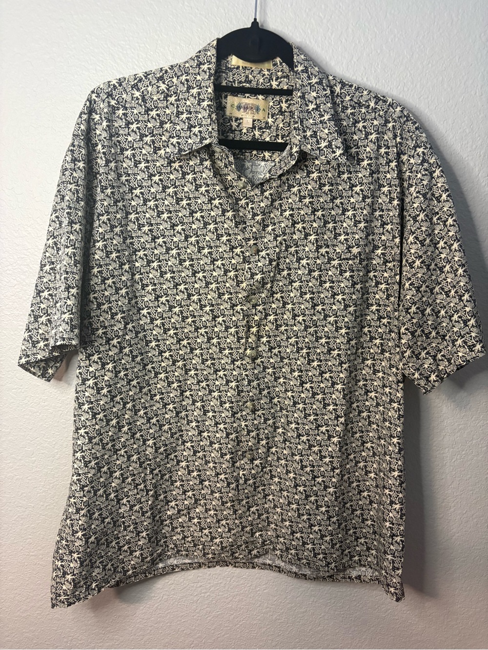 Campia Black & White Printed Short-Sleeve Men’s Shirt